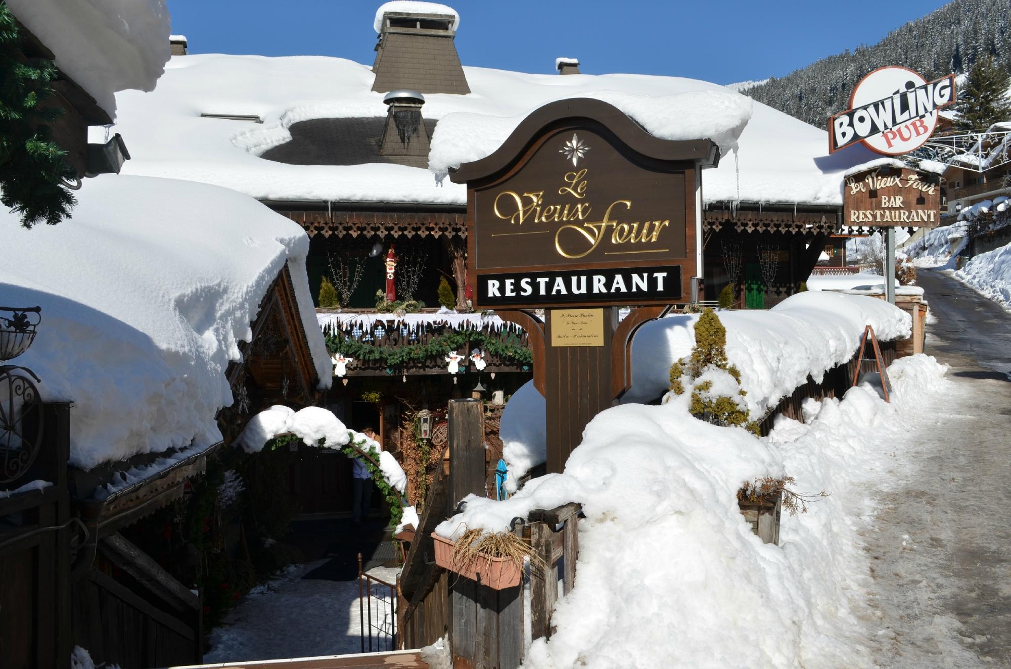 Le Vieux Four Les Quatre Routes Menu