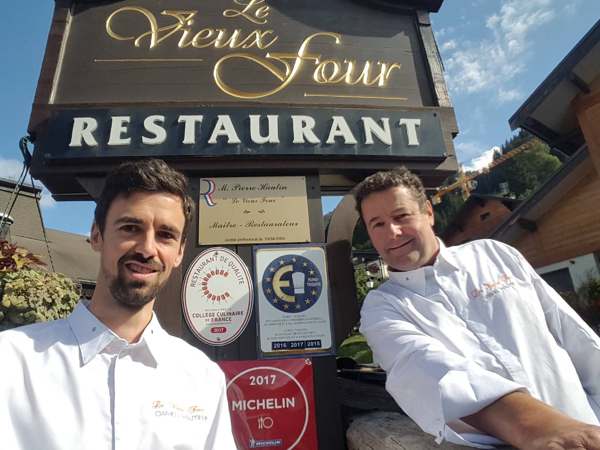 Le Vieux Four Les Quatre Routes Menu