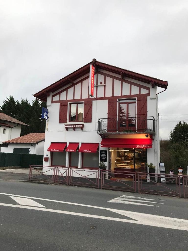 BOULANGERIE ETXE GOXOAN à CIBOURE membre Producteur Artisan de Qualité